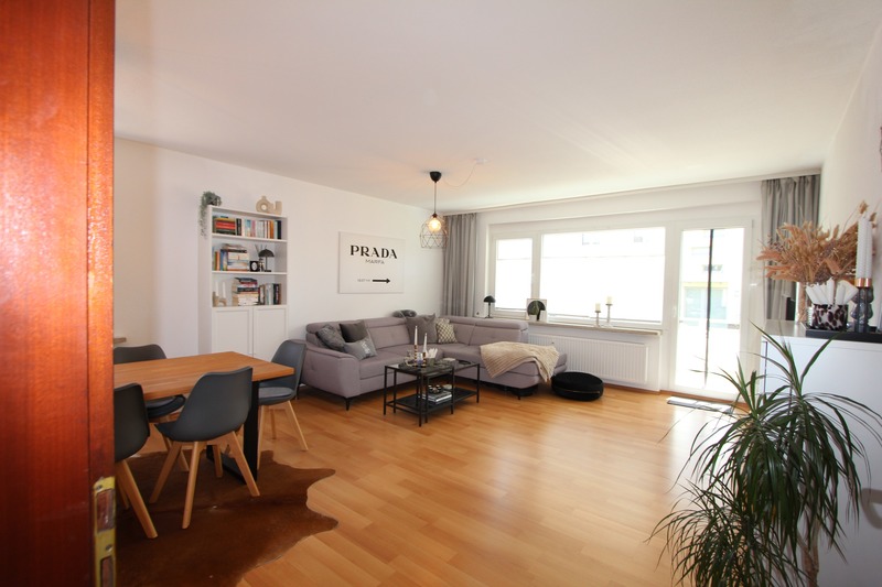 Perfekt für alt und jung! Modernisierte EG-Wohnung in toller Grünanlage! - Photo 1