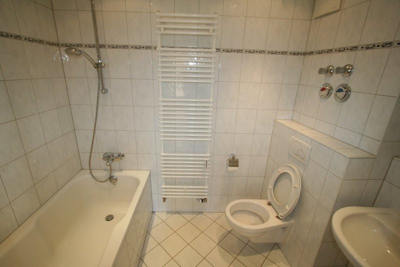 Attraktive Wohnung in Waldnähe und großem Balkon ! - Foto 5