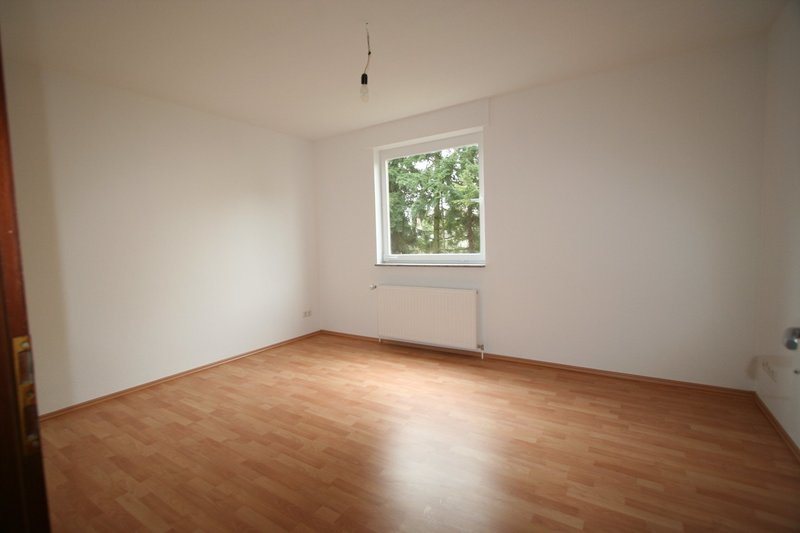 Attraktive Wohnung in Waldnähe und großem Balkon ! - Foto 2