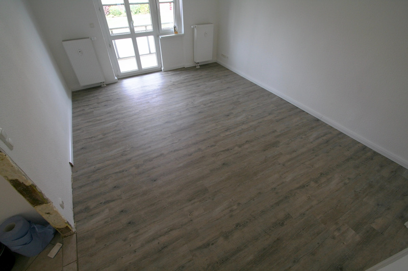 Lichtdurchflutete 3-Zimmer Wohnung in der Curiesiedlung mit Tiefgarage und Gartenblick - Photo 4